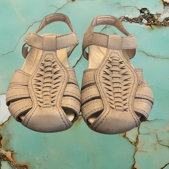 Earth Women’s Balli Fisherman Sandals , Size 9 - Picture 4 of 5